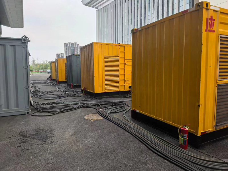 凤县不同季节柴油发电机组保养有哪些注意事项?